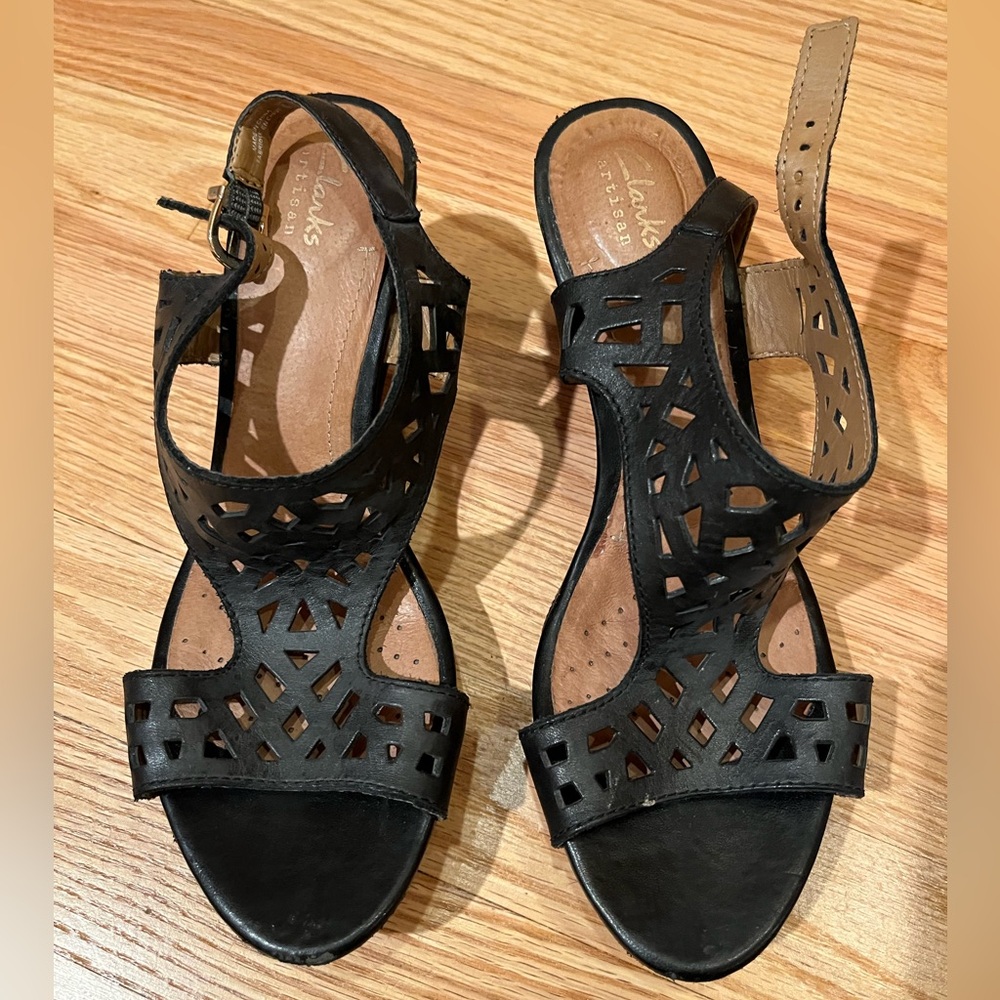 Clark’s Artisan Wedge Sandals - Picture 3 of 6